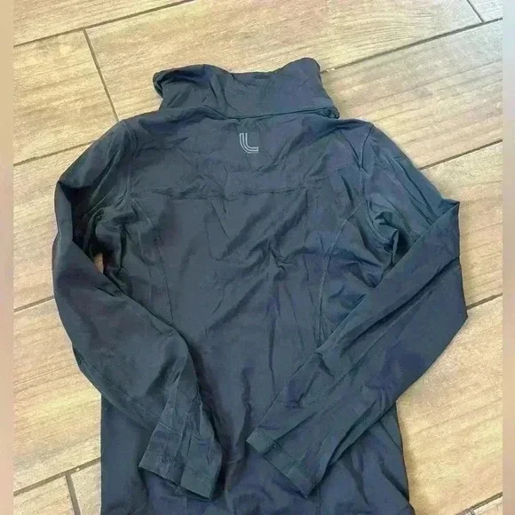 LOLE black atheletic Jacket small - Picture 4 of 4